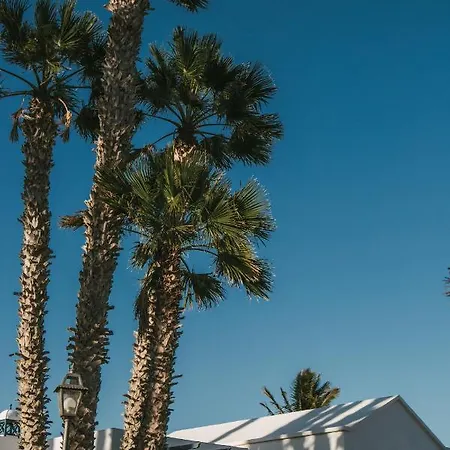 蓝色海洋海滩公寓式酒店 卡门港