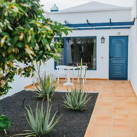 Mar Azul Playa Aparthotel 4*